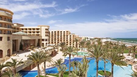 Hotel Mövenpick Resort & Marine Spa