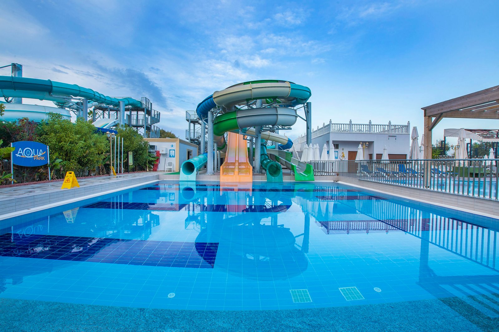 J'adore Deluxe Hotel & Spa