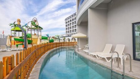 Side Moon Palace Hotel